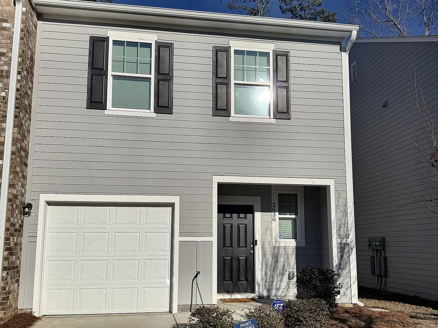 3 bed, 1421 sqft, $2,600 — Photo 1