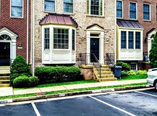 6493 English Ivy Ct, Springfield, VA 22152