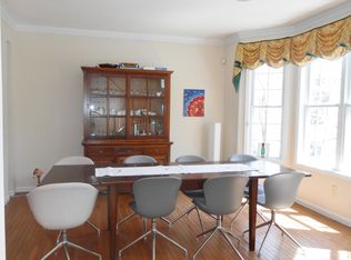 111 Vintage Ct, White Plains, NY 10603