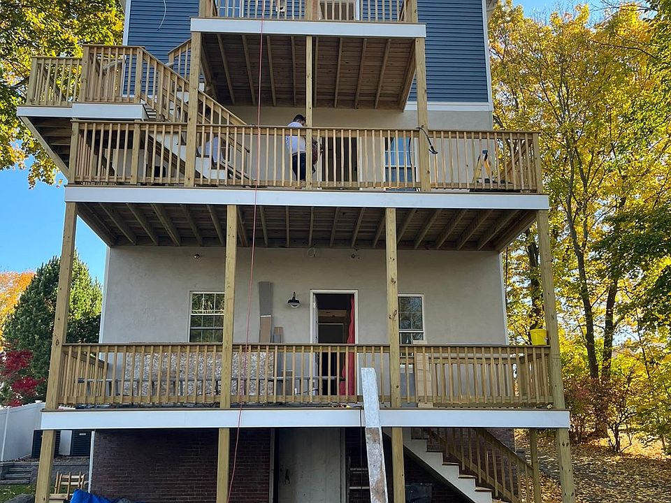 2nd image of 51 Chestnut St #2