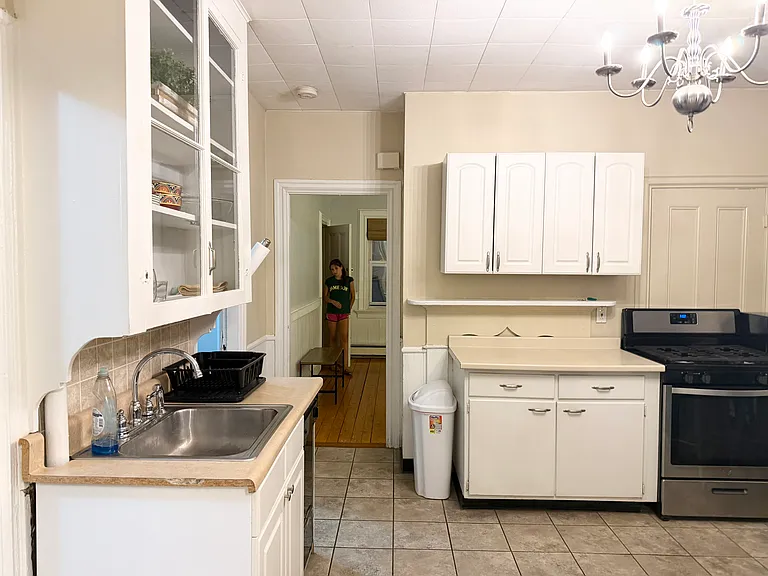 9 Amy St #1 — Photo 11