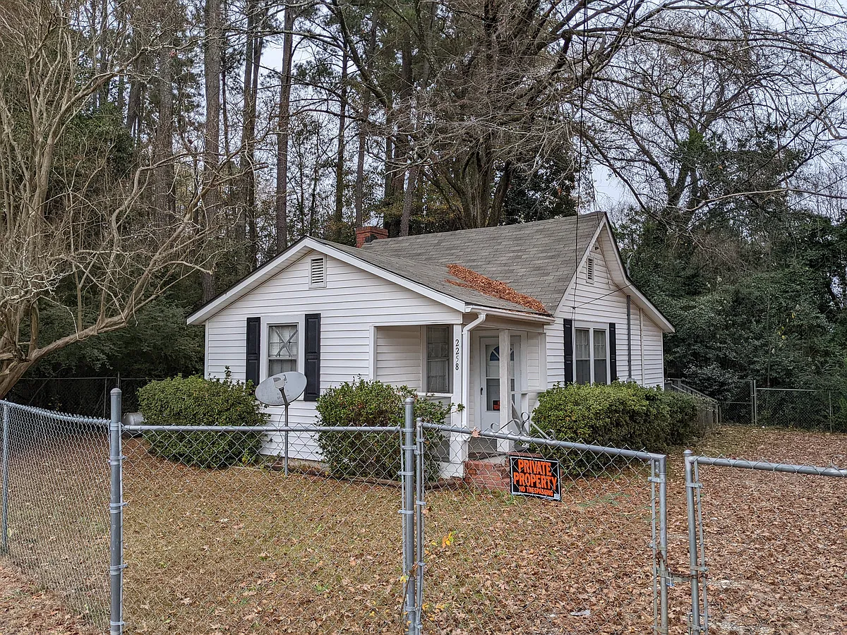 Building Photo - 2258 Sibley Rd