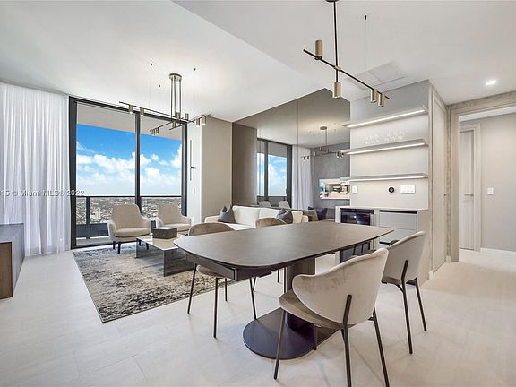 2nd image of 1000 Brickell Plz Penthouse 5006