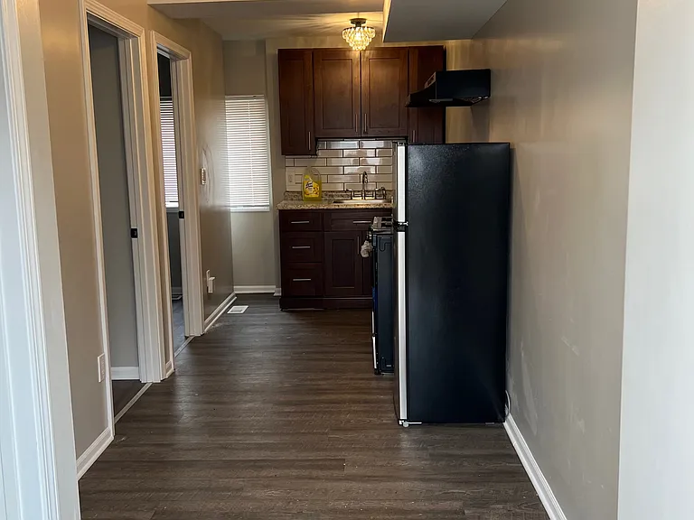 629 Clinton St #3 — Photo 1