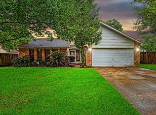9806 Sagecastle Ln, Houston, TX 77089
