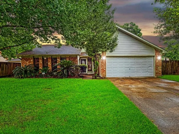 9806 Sagecastle Ln, Houston, TX 77089