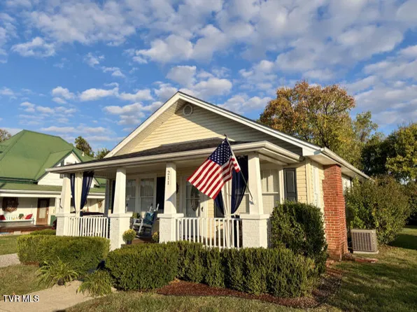 211 E Cottage Ave, Elizabethton, TN 37643