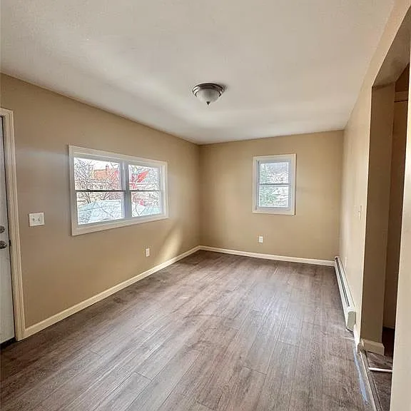 162 Van Buren St — Photo 7