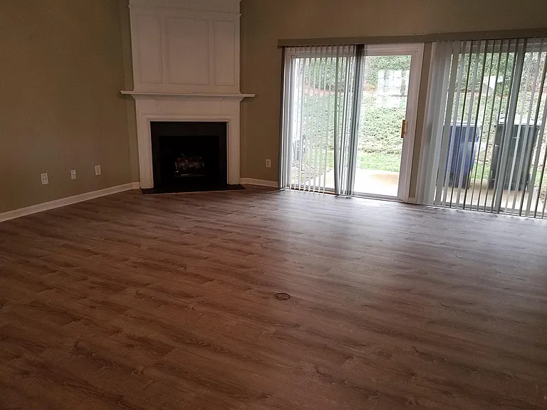 4246 Vienna Crest Dr — Photo 8