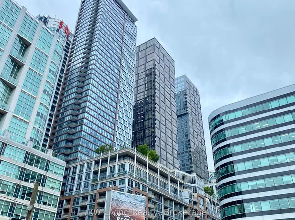 15 Mercer St, Toronto, ON