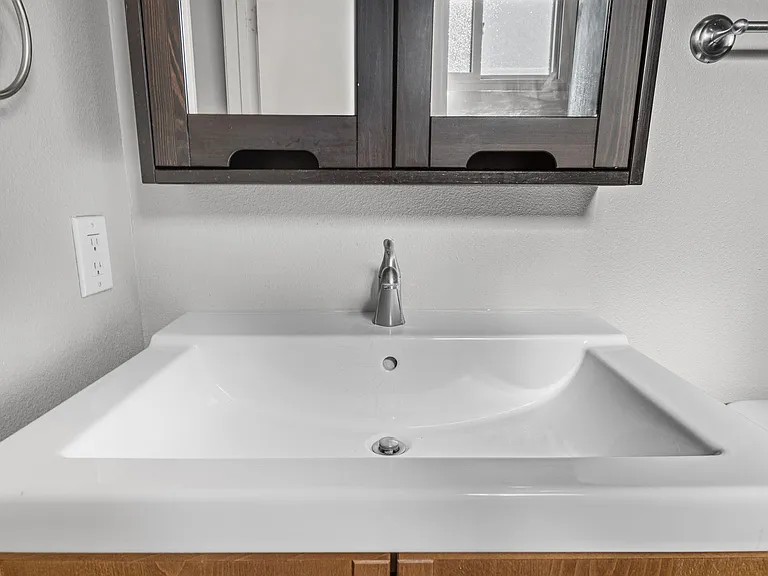 140 Walnut Ave #2F — Photo 10