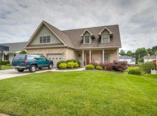 4100 Glaze Rd, Johnson City, TN 37601