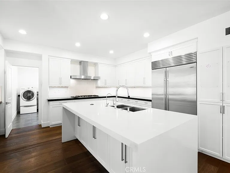 19 Garnet — Photo 11