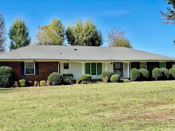311 Pocahontas Rd, Walnut Ridge, AR 72476