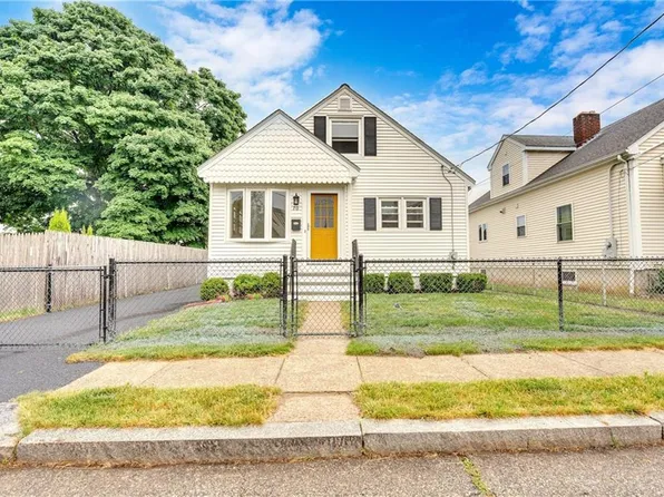 70 Fraser St, East Providence, RI 02914