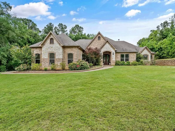 15874 Crazy Horse Dr, Lindale, TX 75771
