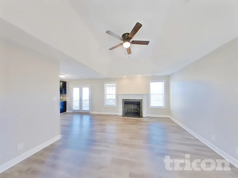 3657 Fox Tail Dr — Photo 3