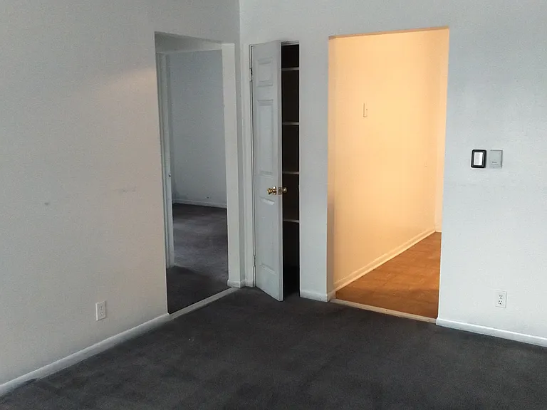 303 S State St #2-C — Photo 4