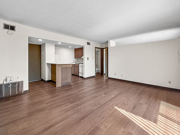 4th image of 135 Dotson Dr #305
