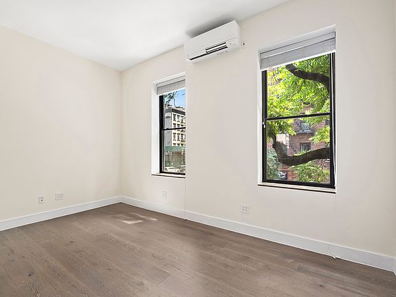 4th image of 203 W 22nd St APT 2