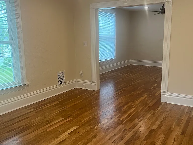 548 Coit Ave NE #2 — Photo 8