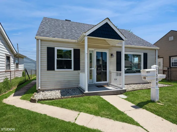 7509 Marshall Ave, Hammond, IN 46323