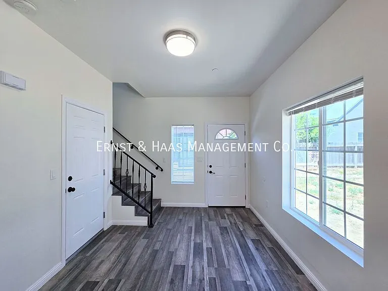 4169 Country Club Dr — Photo 4