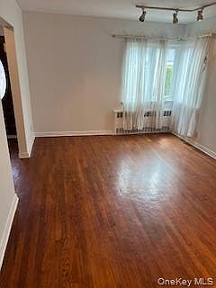 3rd image of 231-15 128 Road