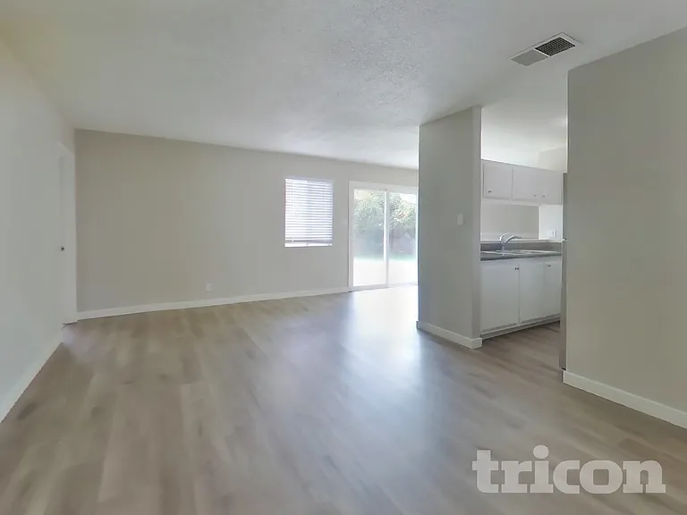 123 David Ct — Photo 4