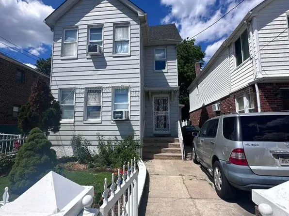 18811 Dunkirk Drive, Saint Albans, NY 11412