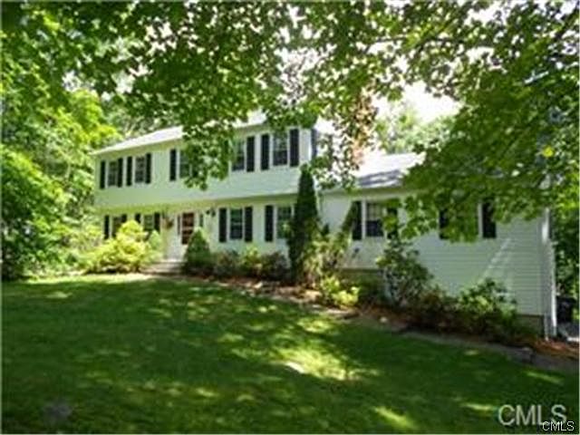 5 bedrooom 31/2 bath