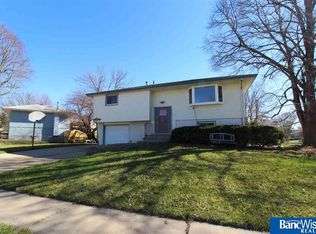 1737 N 76th St, Lincoln, NE 68505