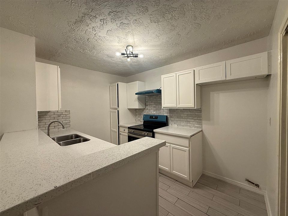 1st image of 8553 Wilcrest Dr