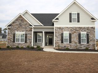 2043 Blackberry Dr, Greenville, NC 27858