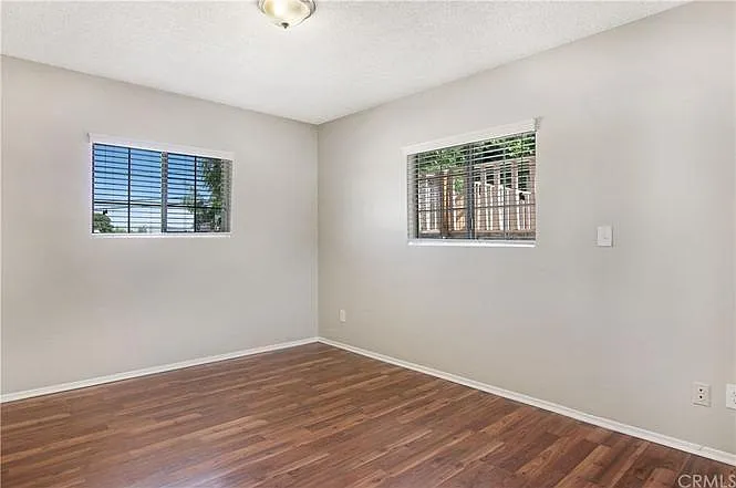 4 bed, 2460 sqft, $4,300 — Photo 4
