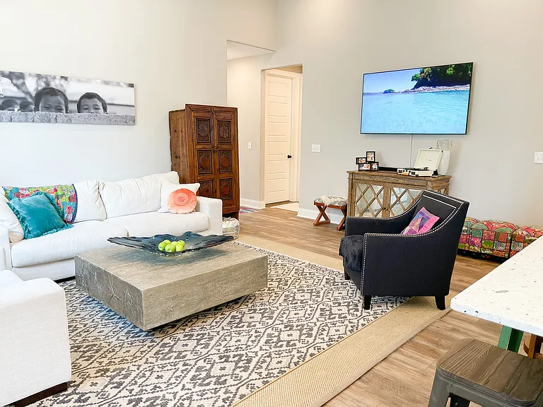 736 Turkey Oak Cv — Photo 7