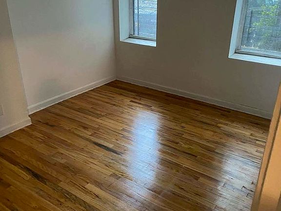 3rd image of 2840 Bailey Ave #10