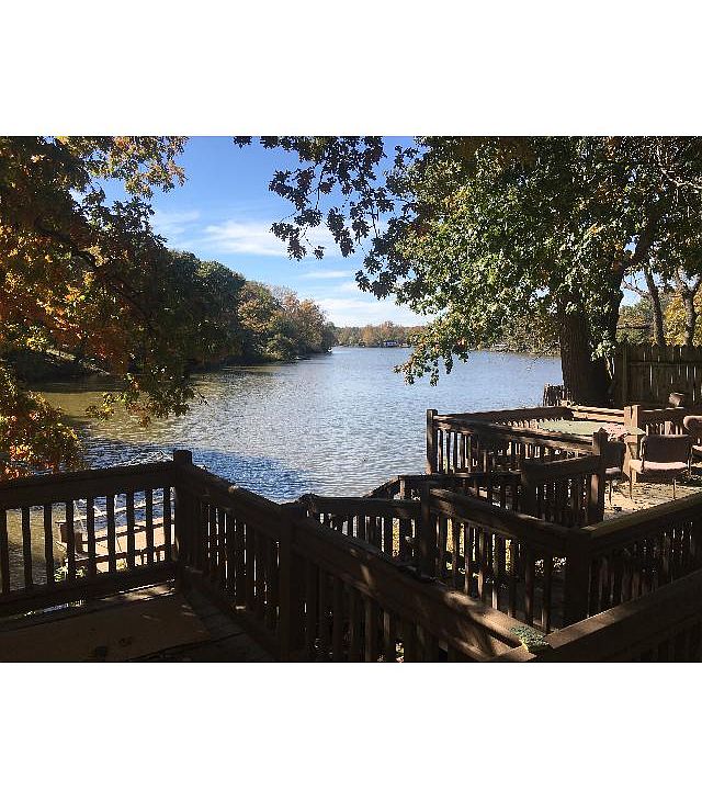 Deck lake view is beautiful