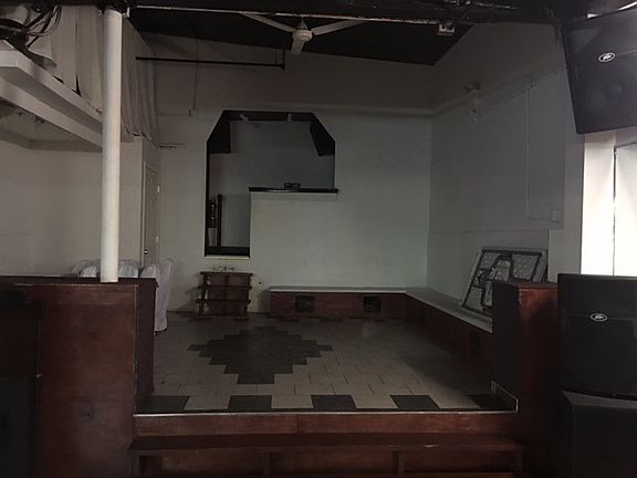 5th image of 2032 Richmond Ter