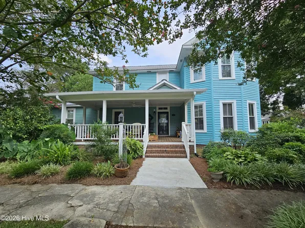 405 W Clinton Street, Roseboro, NC 28382