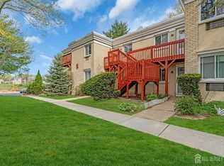1 Lake Ave APT 8B, East Brunswick, NJ 08816