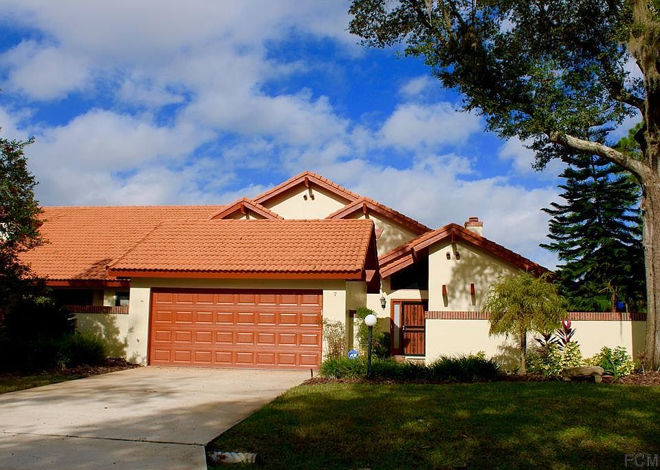 1st image of 7 Village Cir #7