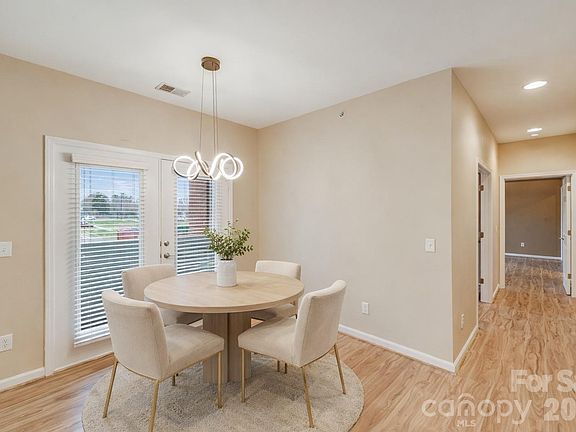 4th image of 3805 Balsam St Unit 223