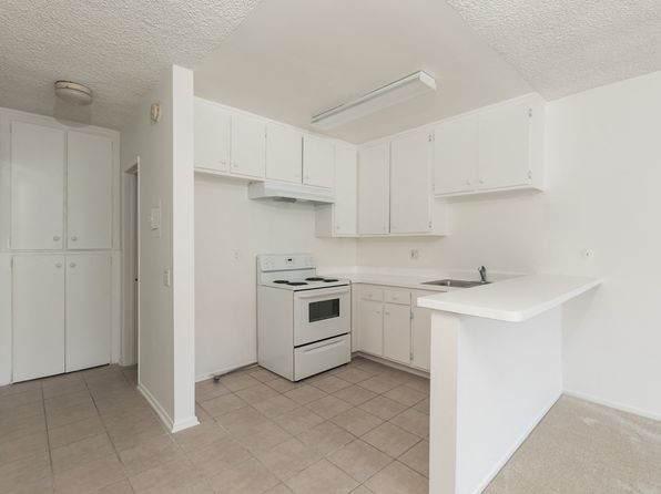 327 S Hoover St #205