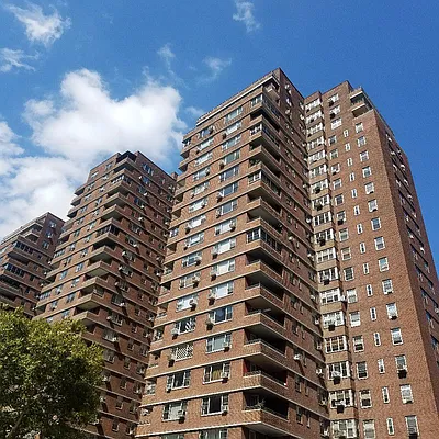 Sold by Level Group | media 17