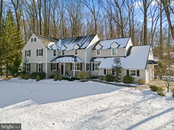 54 Pugh Rd, Wayne, PA 19087