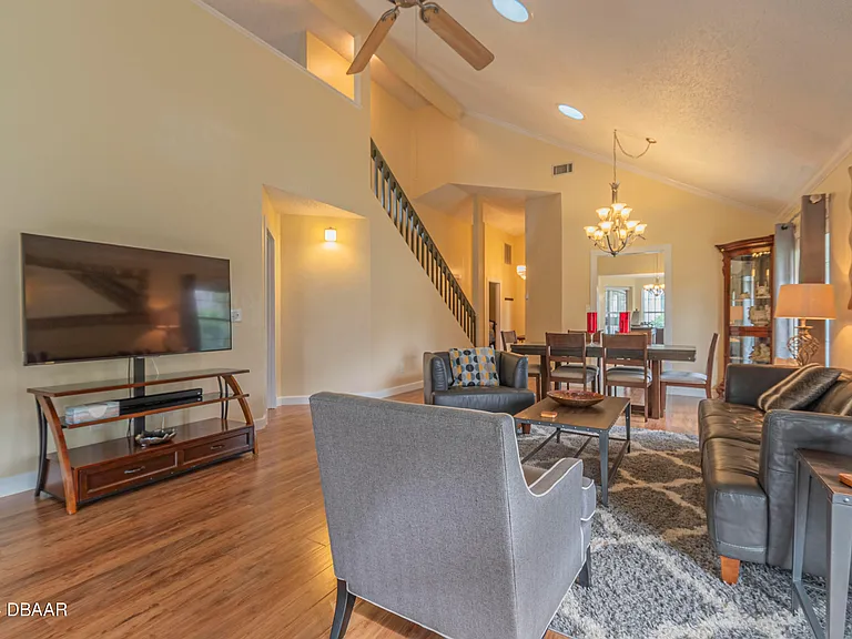 6236 Clover Bend Dr — Photo 7