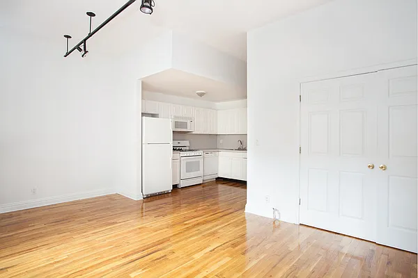 Rented by Stribling | media 30