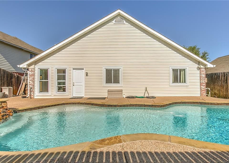 1st image of 7517 Lake Arrowhead Dr