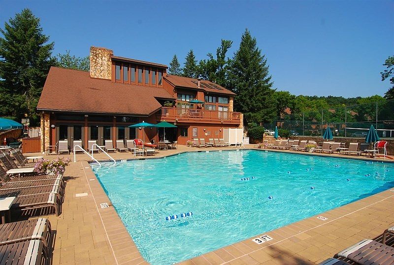 1st image of 26 Cummings Cir